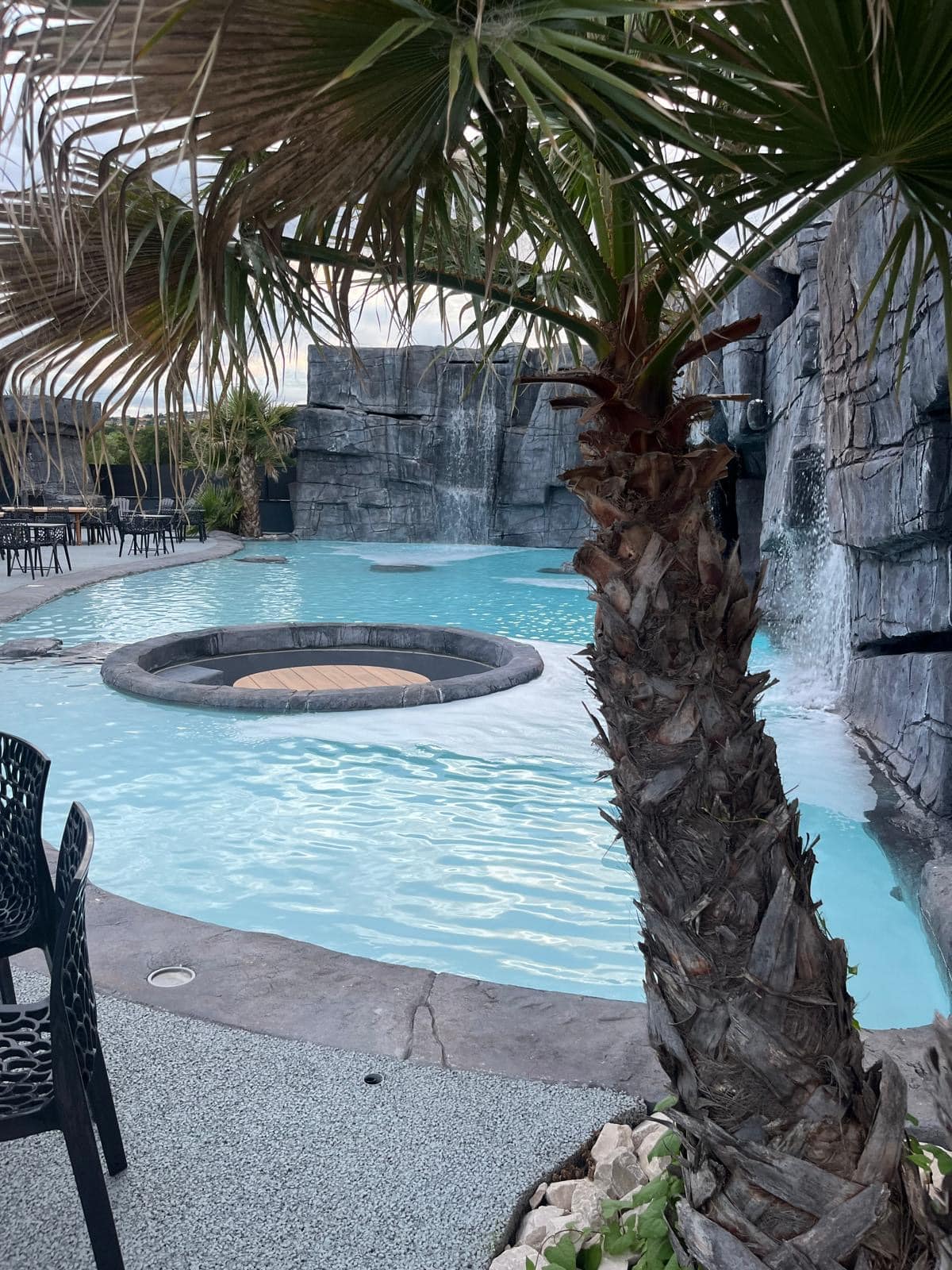 location de salle pour événement privé avec lagon