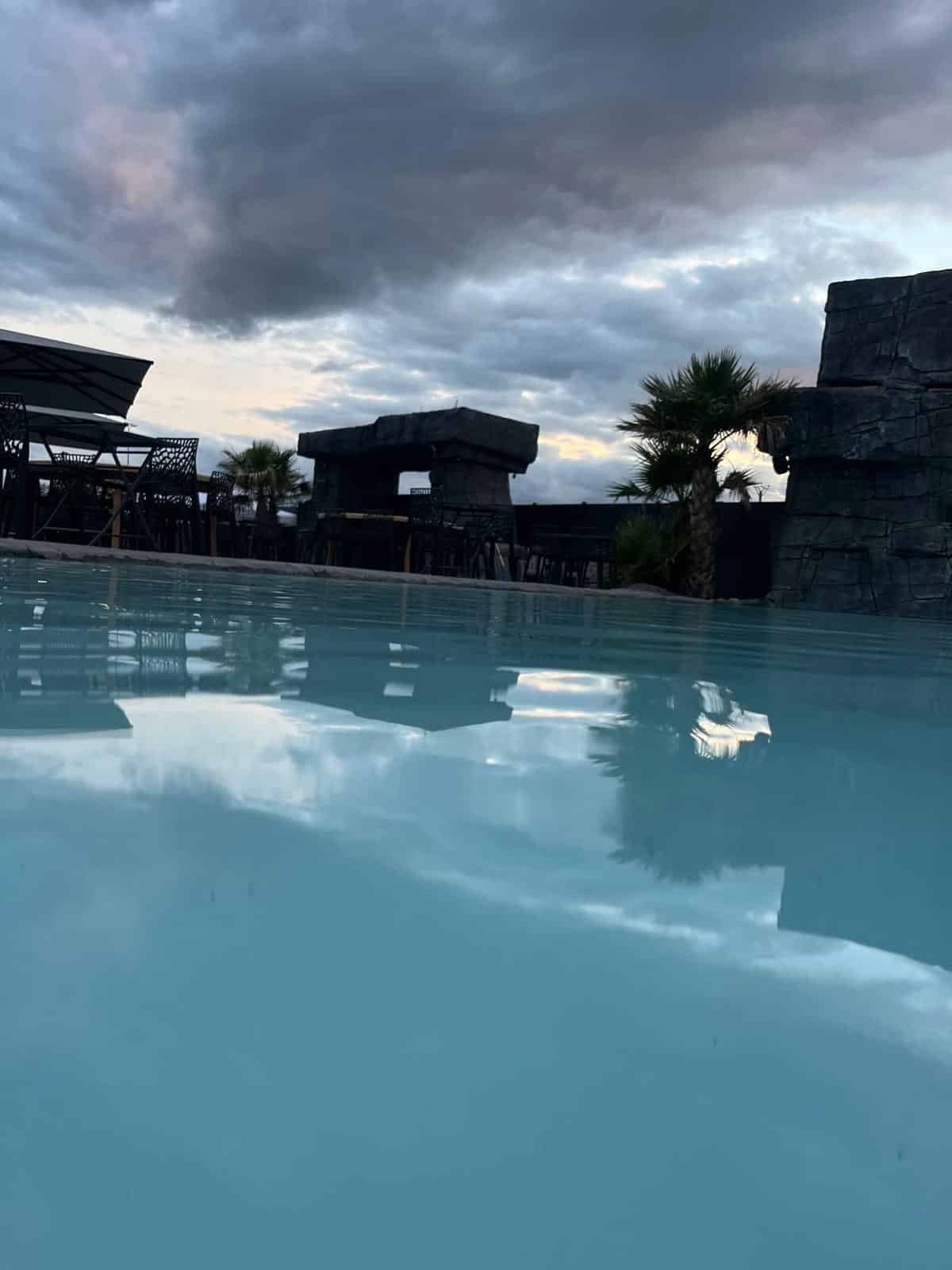 location de salle pour événement privé avec lagon