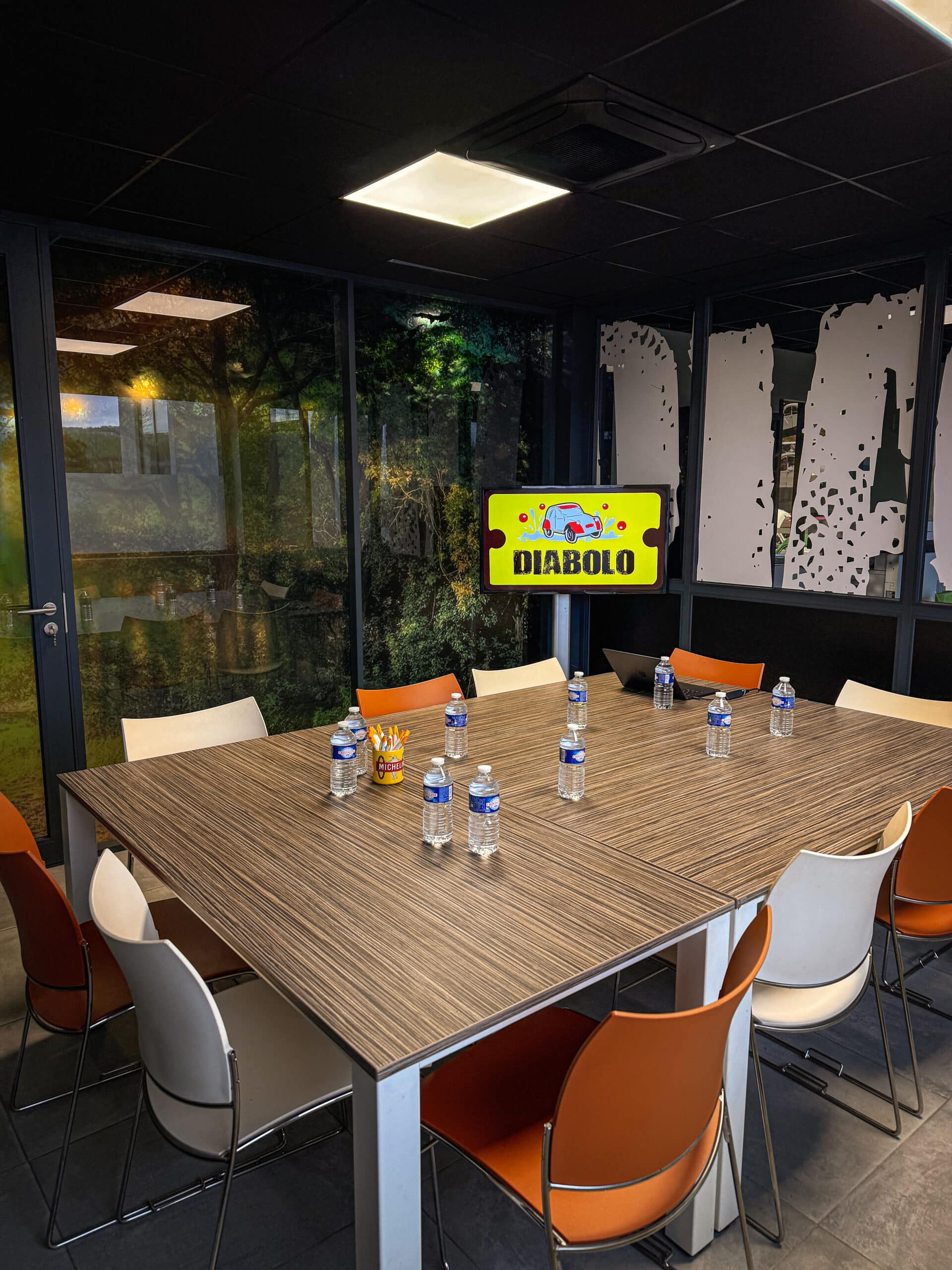 salle de réunion établi